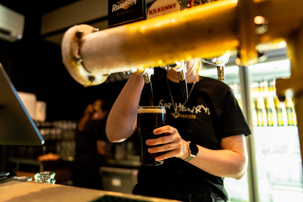 Sir Henry's, Northbridge