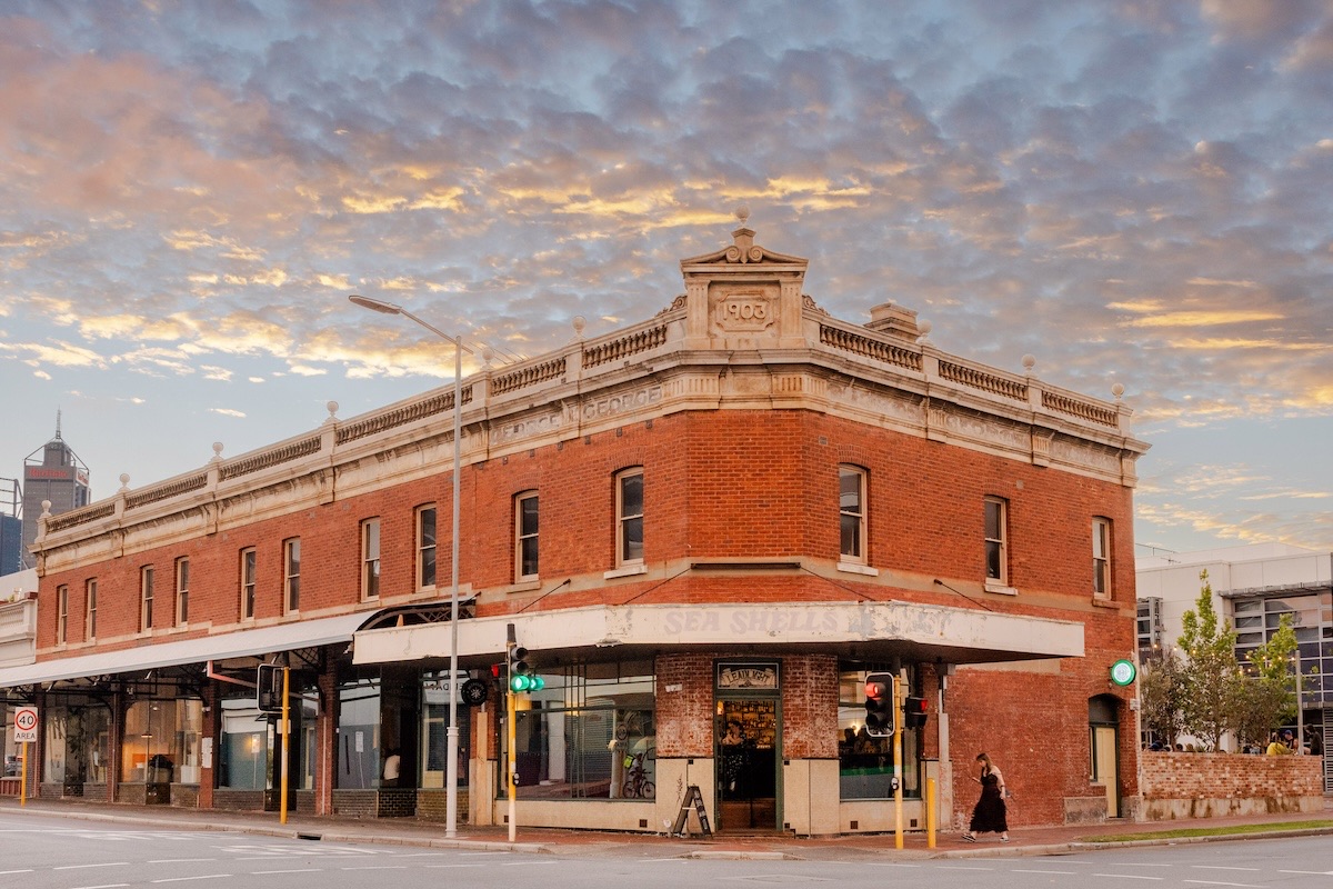 The Leadlight, Northbridge